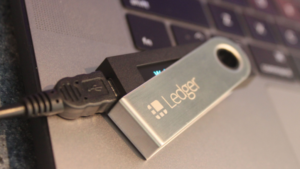 Programmer Berusia 15 Tahun Menemukan Vulnerability Di Ledger Nano S