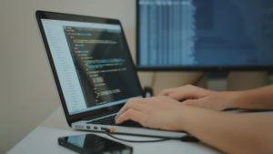 Pekerjaan Sampingan Jadi Blockchain Developer Berpotensi Menghasilkan Ratusan Juta!