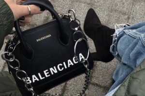 Merek Terkenal Balenciaga Akan Menerima Cryptocurrency